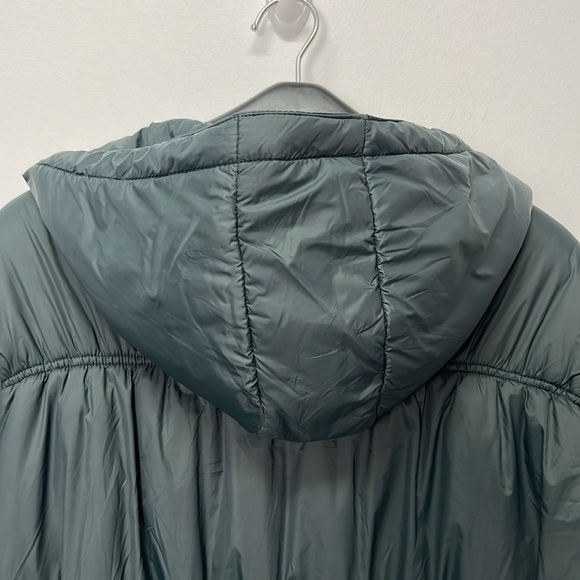 Torrid Lightweight Nylon Hooded Puffer Jacket Green Size 3 - Picture 4 of 17